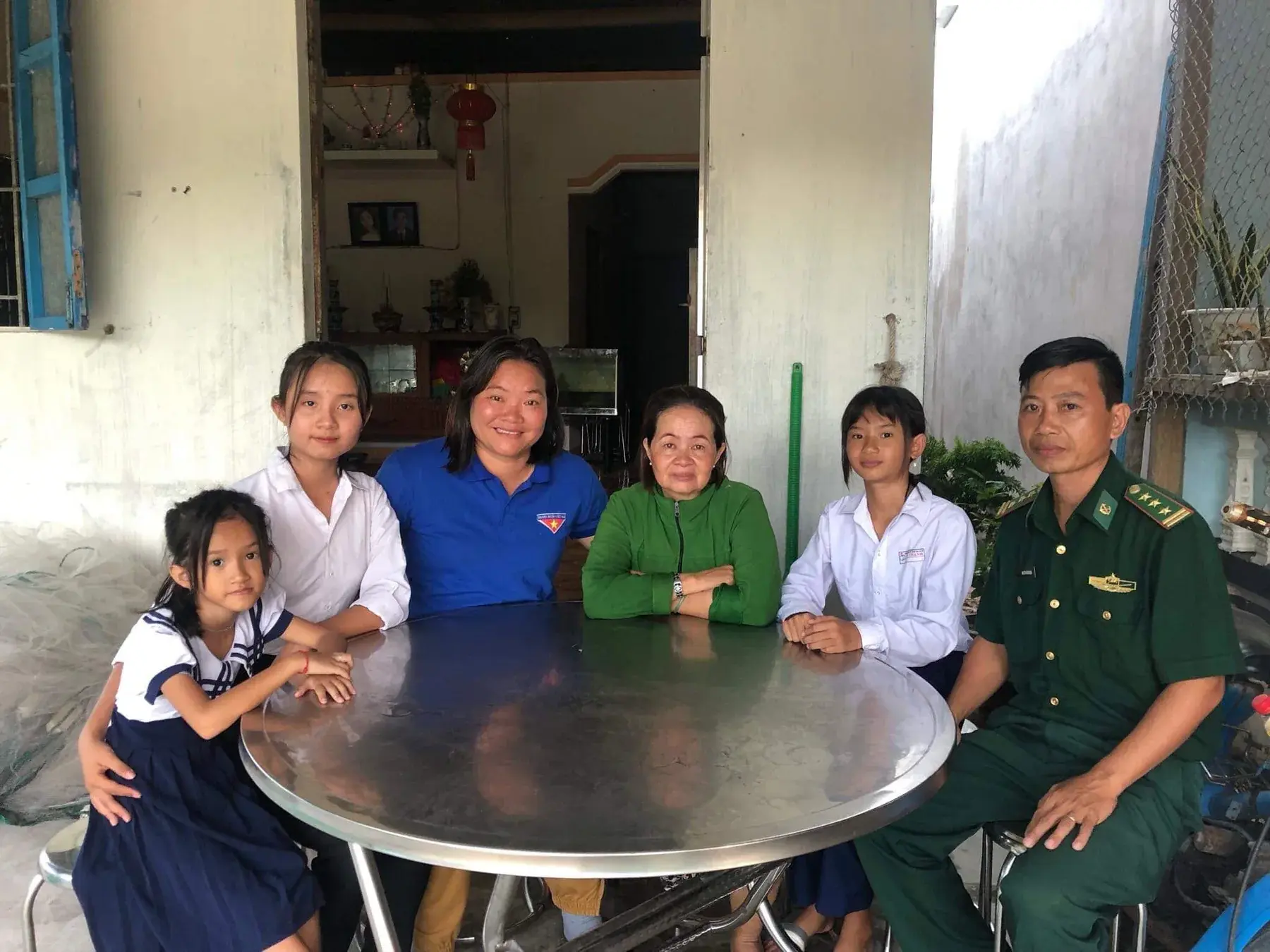 Trần Thị Kim Toả at a scholarship gathering